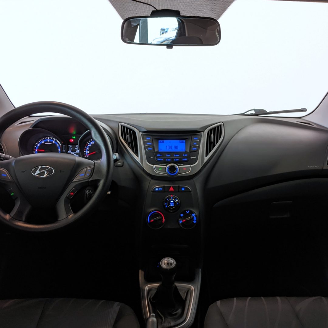 8 Hb20 Comfort Plus 1.0 flex 2015