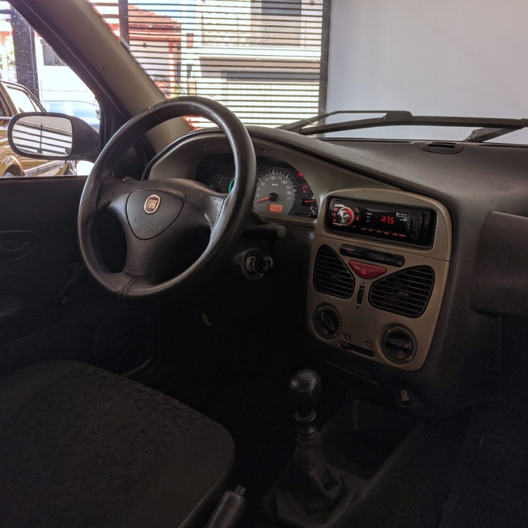 8 Palio Fire 1.0 flex 2010