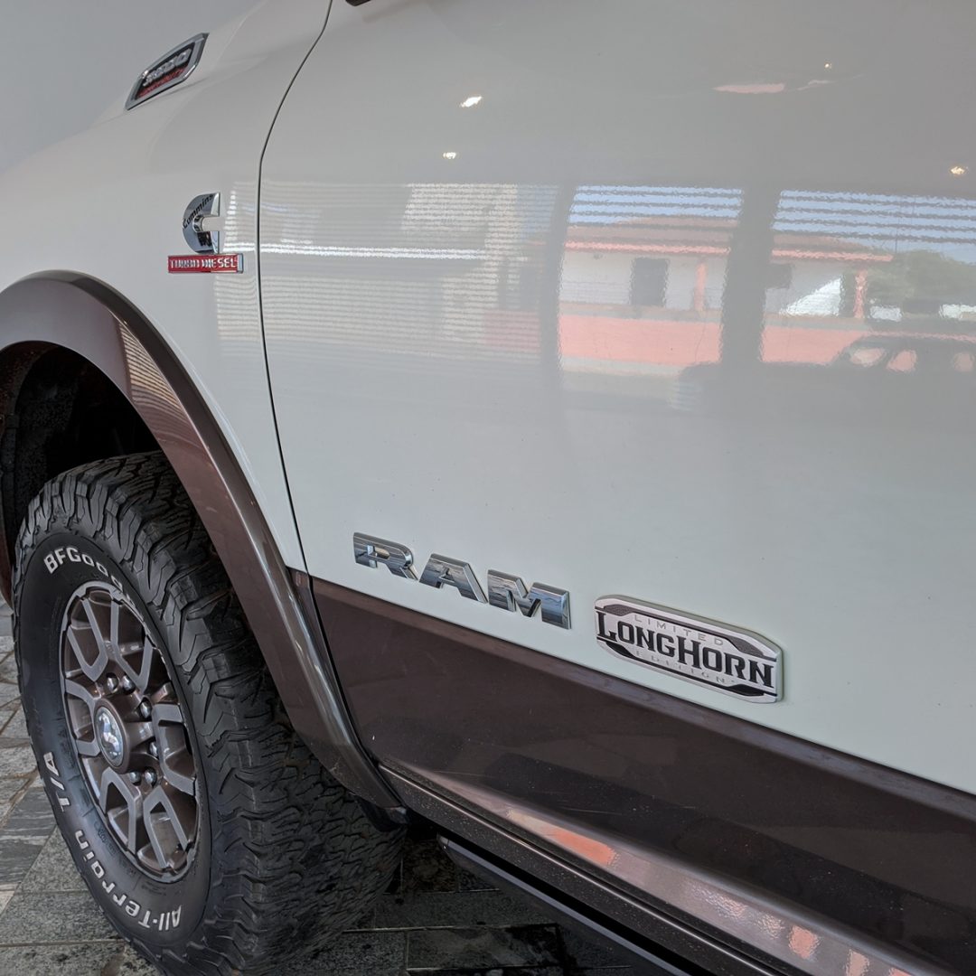8 RAM 3500 LARAMIE LONGHORN 2022