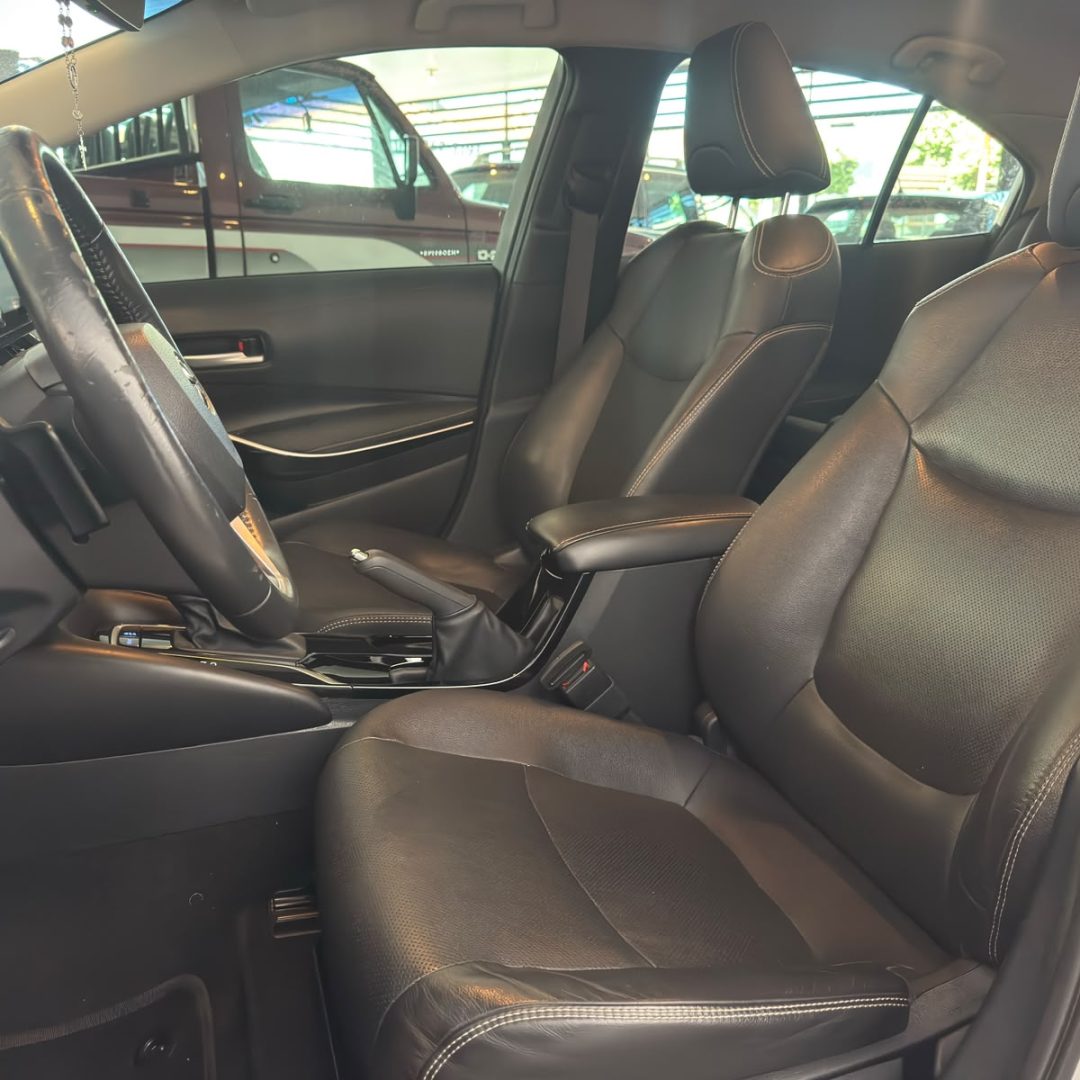 8 TOYOTA COROLLA XEi 2.0 2022