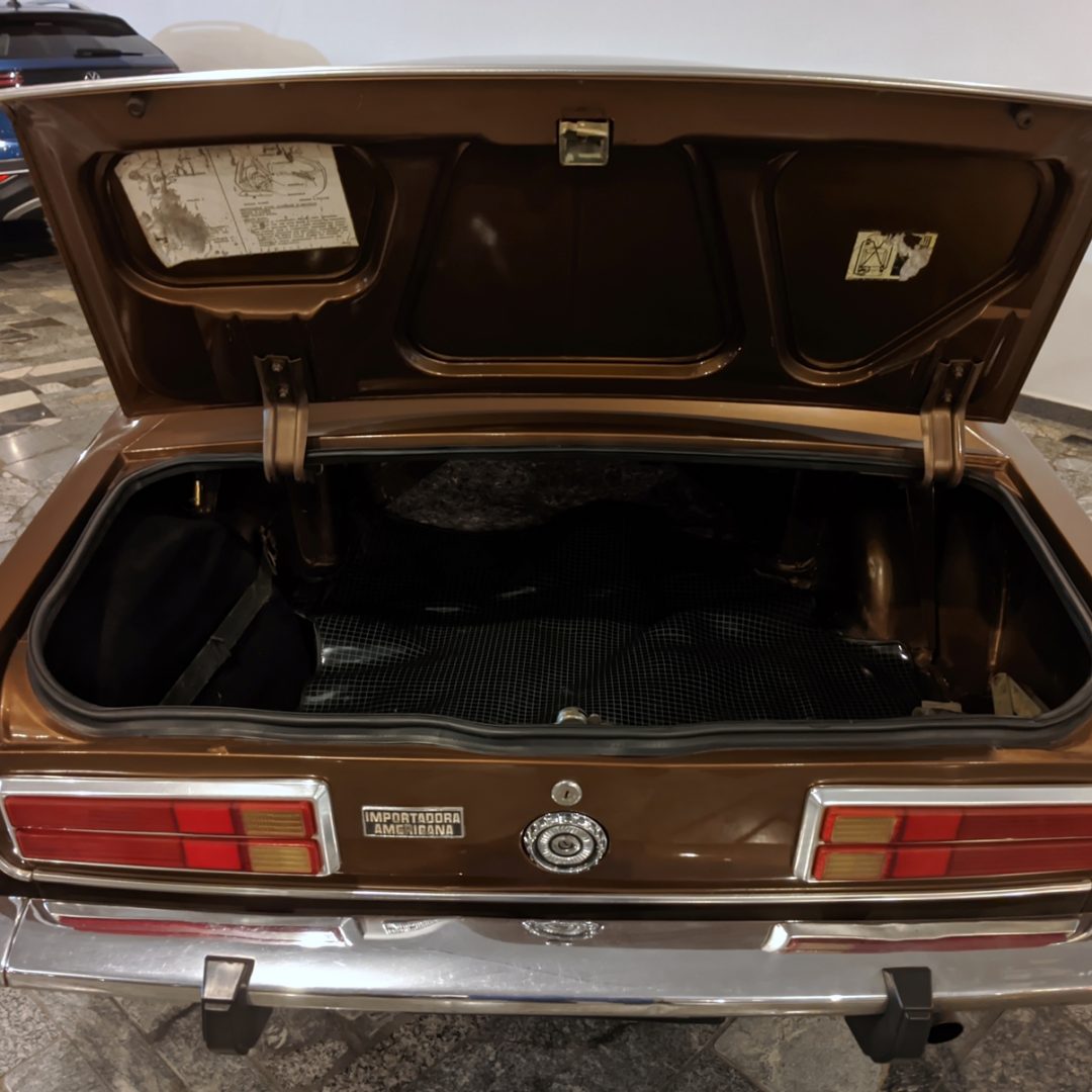 9 Corcel Luxo 1.4 gasolina 1977