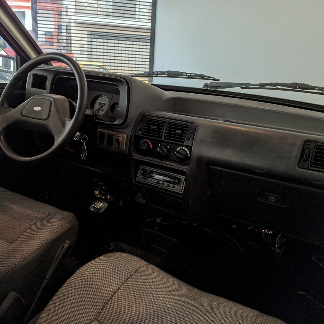 9 Escort L 1.6 gasolina 1991