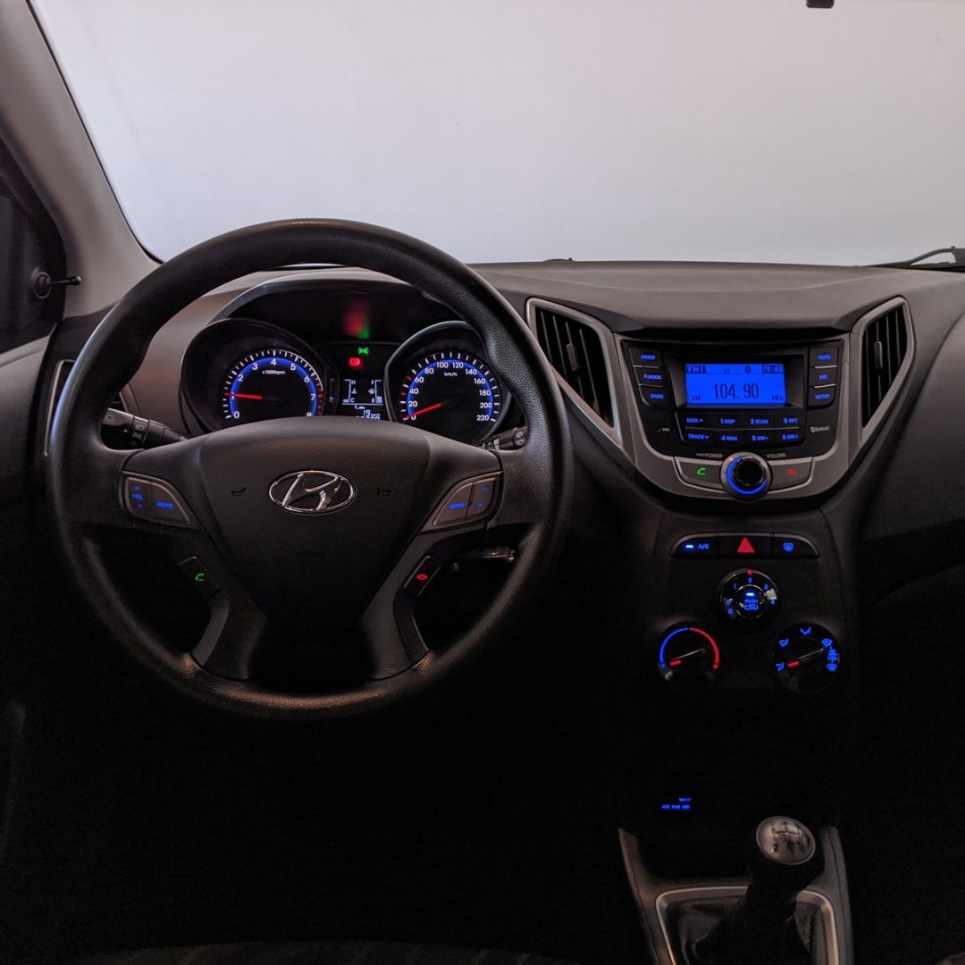 9 Hb20 Comfort Plus 1.0 flex 2015