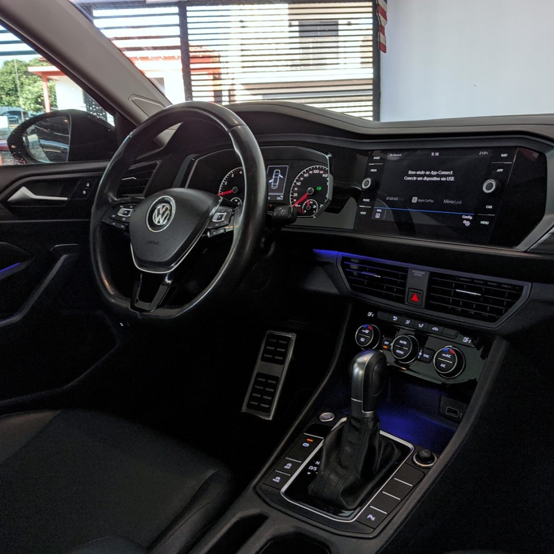 9 Jetta Comfortline 250Tsi flex 2019