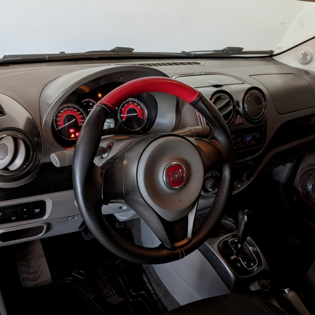 9 Palio Sporting 1.6 16v Flex 2014