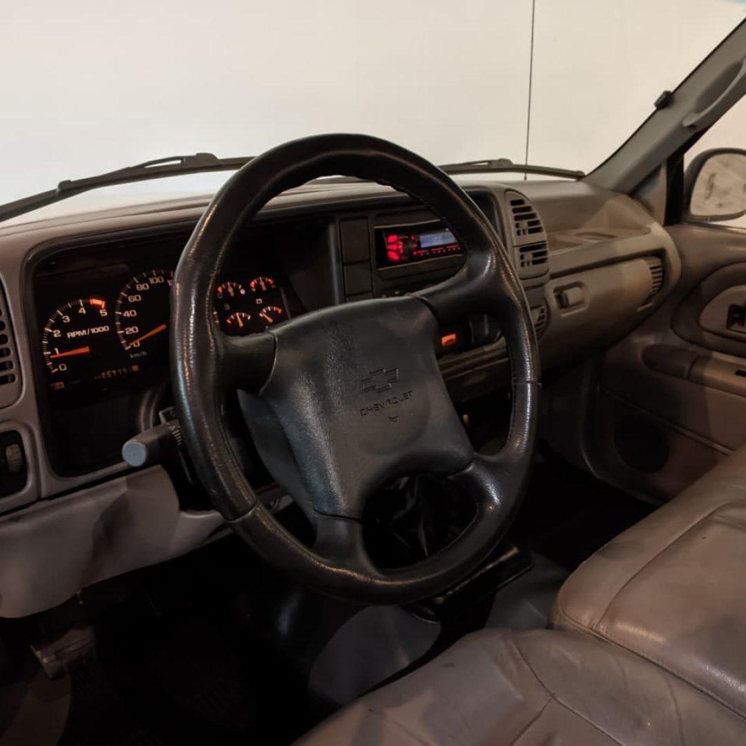 9 Silverado D20 diesel 2001 3