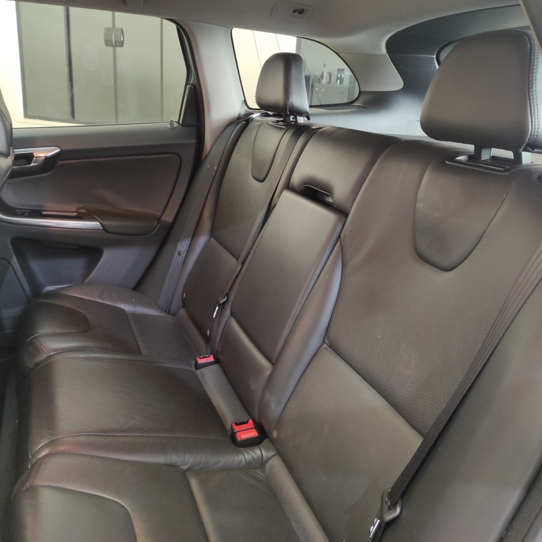 9 XC60 T5 2.0 gasolina 2014
